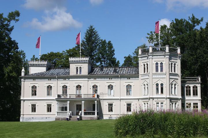 Kartanohotelli Karhulan Hovi in Kotka