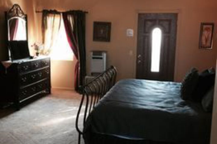 Room 5 of 13