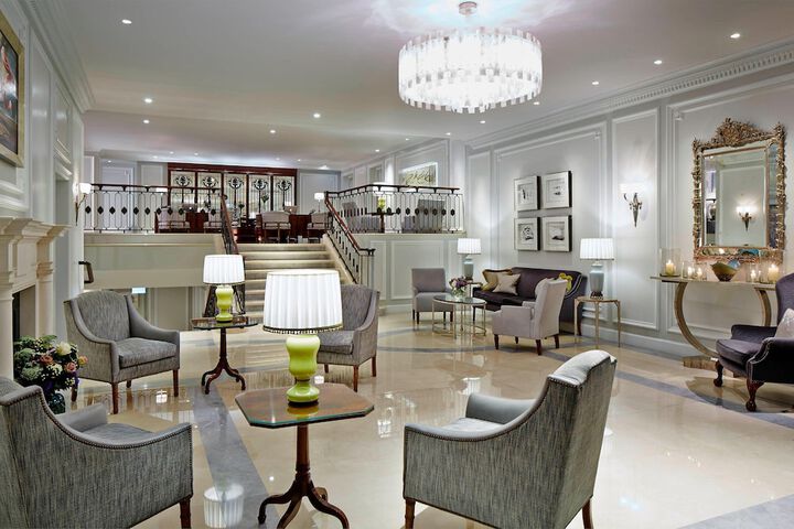 Guest Lobby