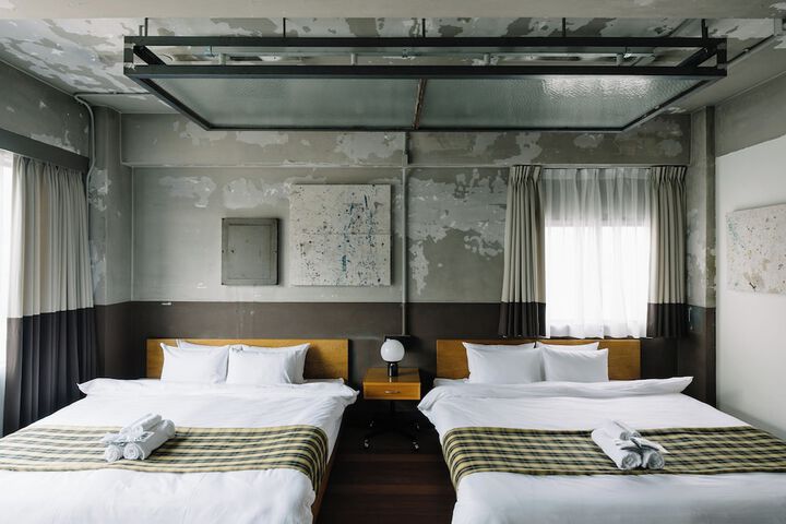 Room 4 of 35