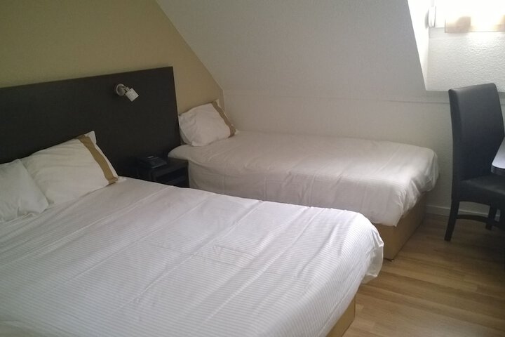 Room 14 of 29