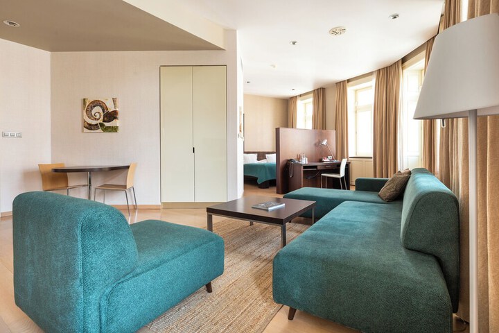 Room 41 of 70