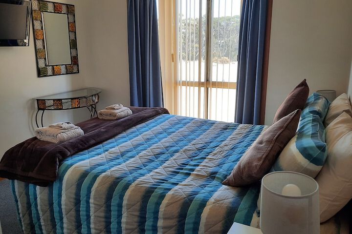 Room 15 of 31