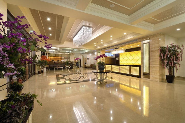 Hotel Interior 5 of 97