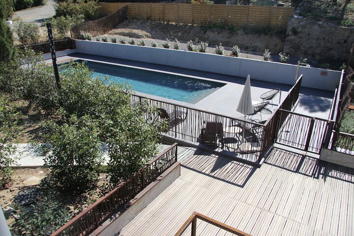 Pool 66 of 101