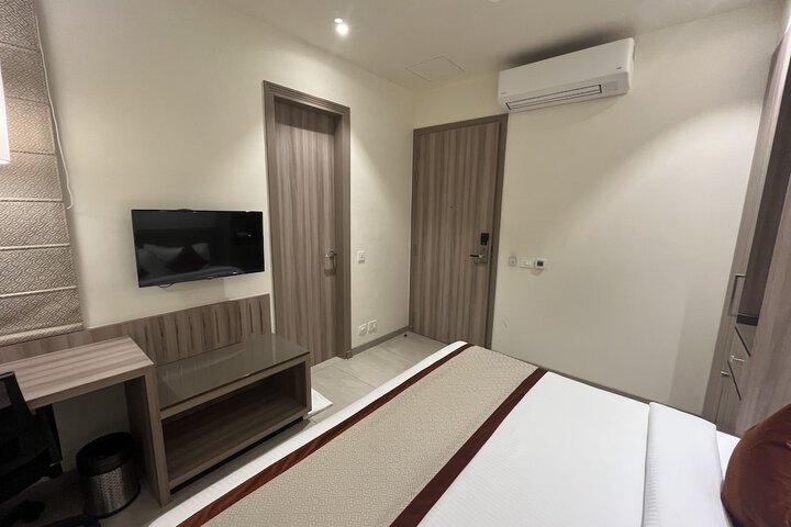 Room 20 of 94