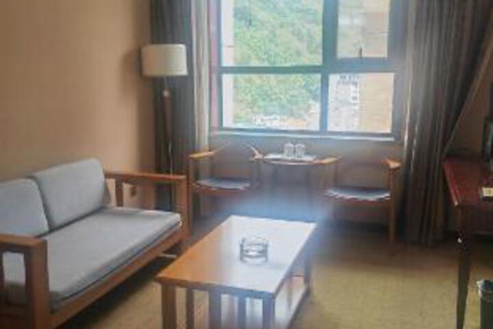 Room 20 of 20