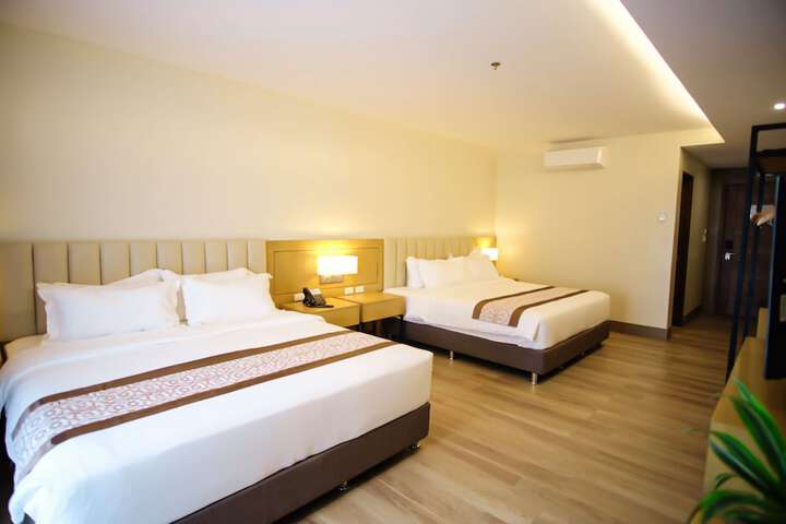 Room 10 of 36