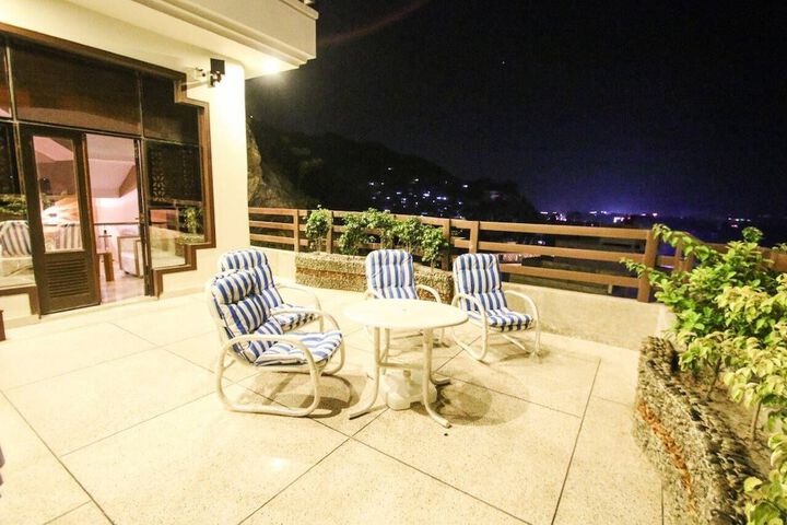 Terrace/Patio 35 of 35