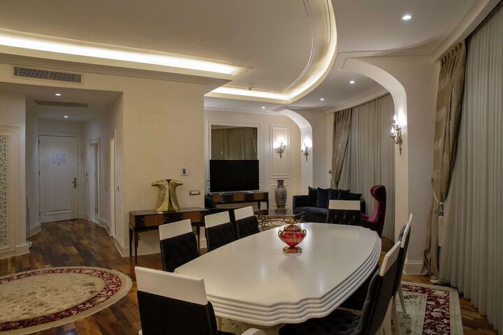Room 25 of 53