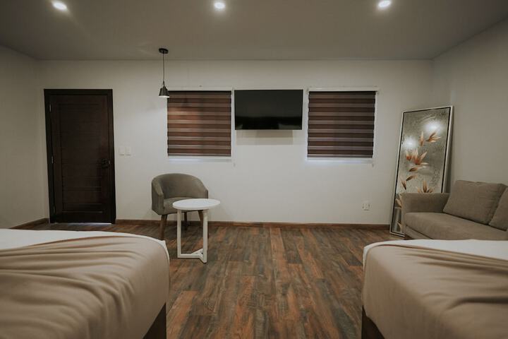 Room 15 of 161