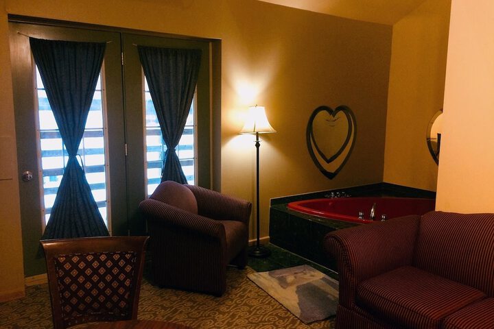 Room 28 of 75