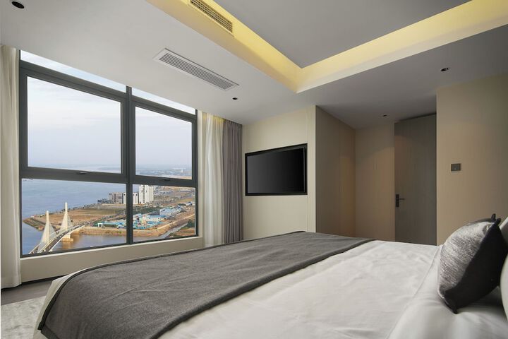 Room 54 of 96