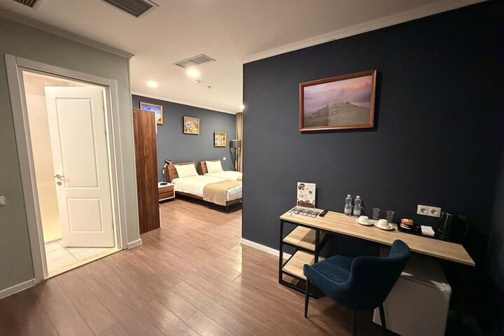 Room 141 of 240