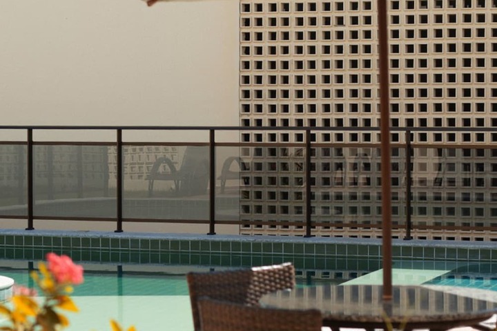 Pool 24 of 50