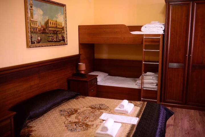Room 22 of 89