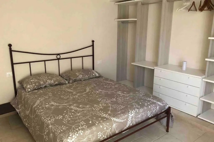 Room 3 of 11