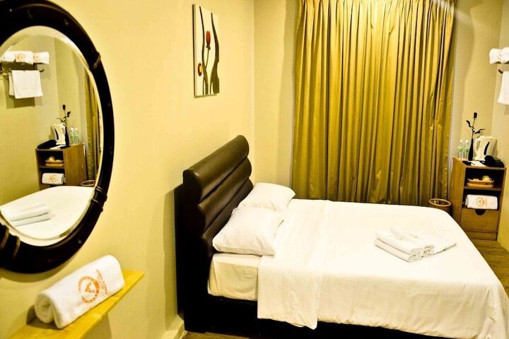 Room 2 of 12