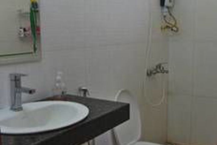 Room 2 of 21