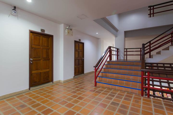 Ballroom/Hall 42 of 55