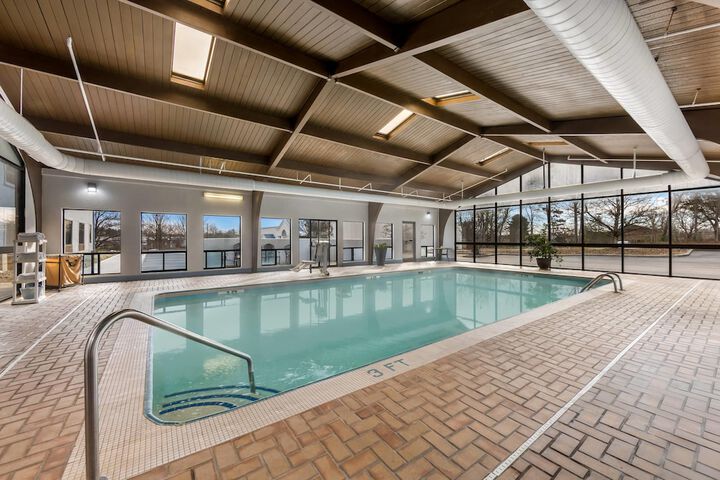 Pool 37 of 64