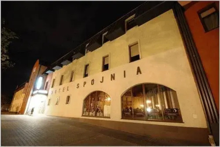 HOTEL SPOJNIA
