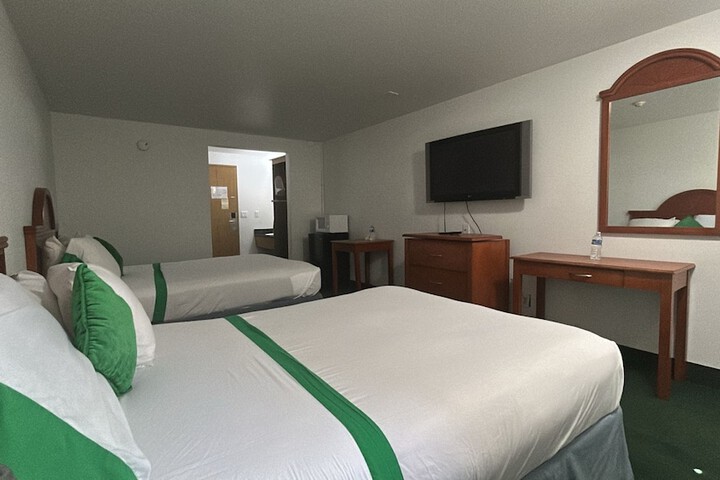 Room 25 of 49