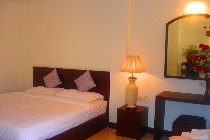 Room 7 of 51