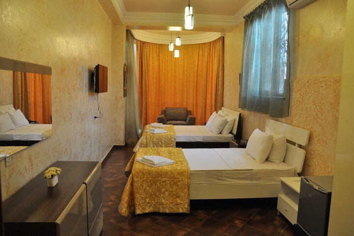 Room 14 of 46