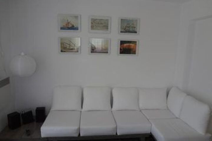 Room 35 of 48