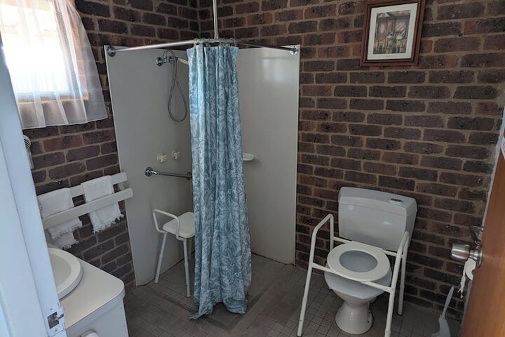Room 19 of 28