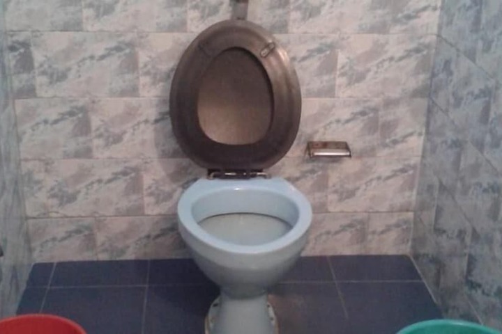 Room 12 of 21