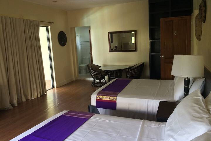 Room 5 of 161