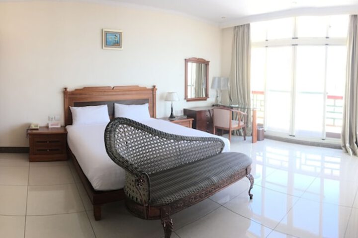 Room 3 of 22