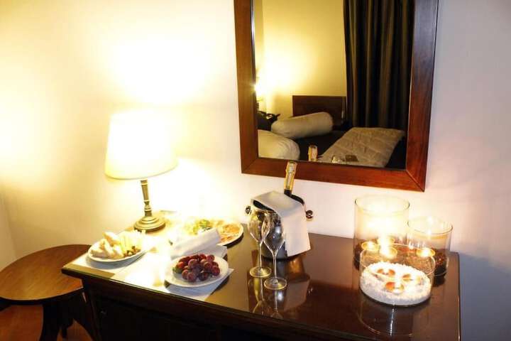 Room 17 of 57