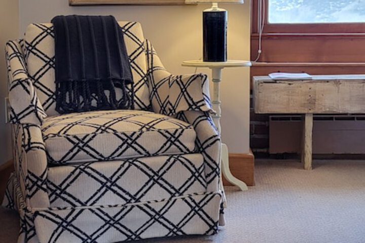 Room 17 of 35