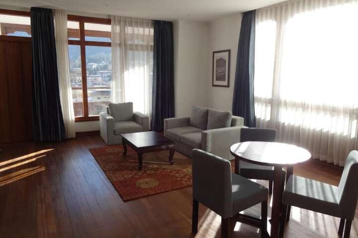 Room 15 of 33