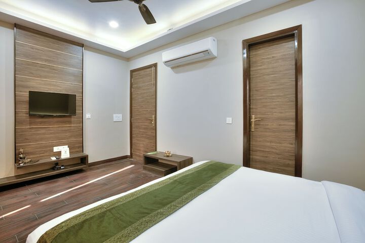Room 21 of 46