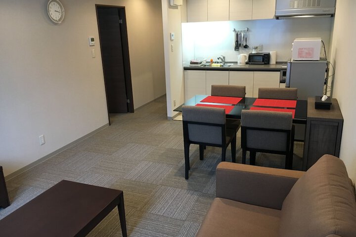 Room 13 of 44