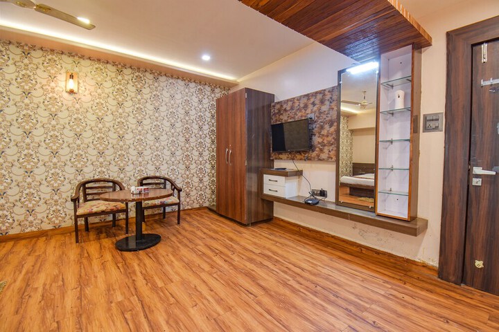 Room 16 of 26