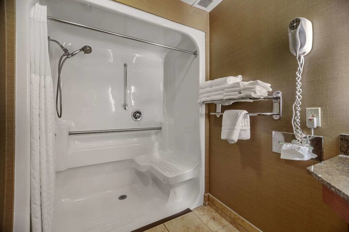 2 Double Beds Suite (23 of 31)