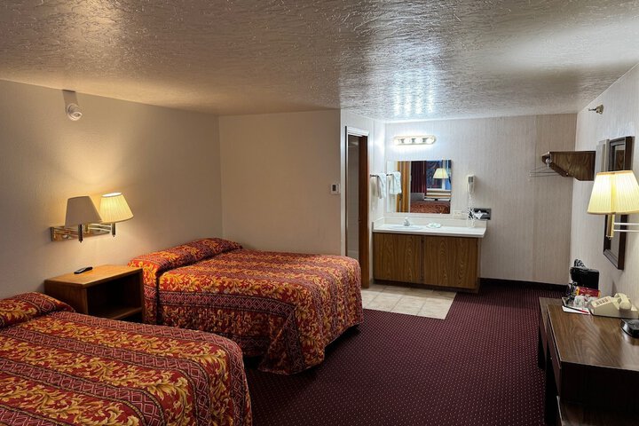 Room 3 of 12