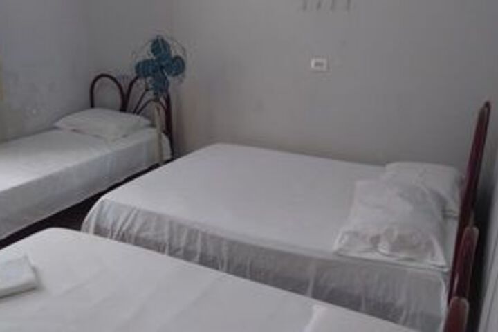 Room 145 of 189