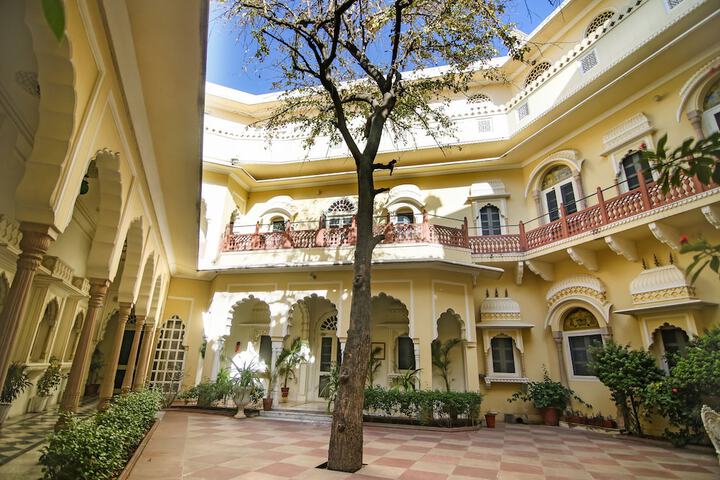 Hotel Exterior 59 of 70