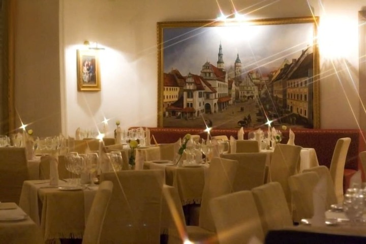 Dining 61 of 115