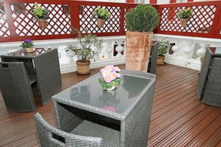 Terrace/Patio 27 of 28