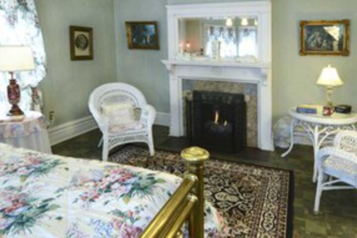 Room 12 of 20