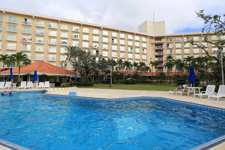 Pool Hotel