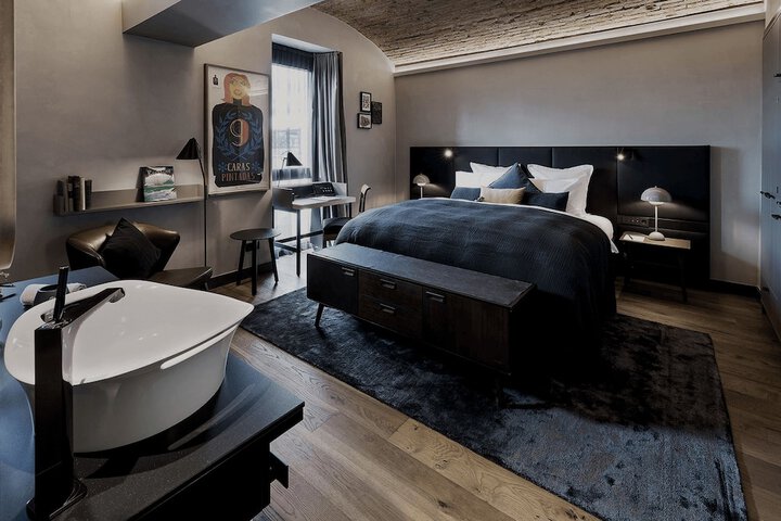 Room 7 of 54