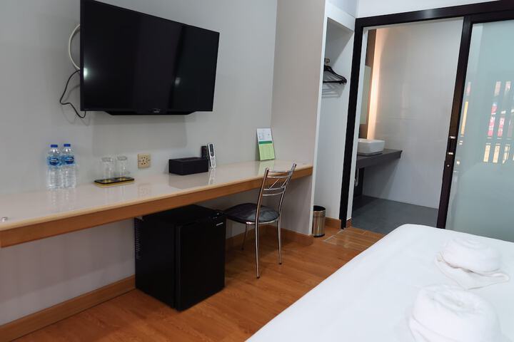 Room 5 of 74